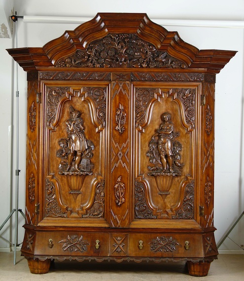 Otto Prutscher: Šatní skříň / kolem 1924