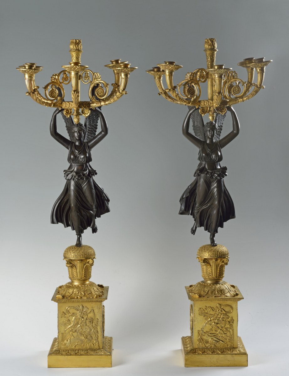 Empírové párové svícny / 1810 zlacený a patinovaný bronz / 98 cm cena: 620 000 Kč / Arthouse Hejtmánek 22. 5. 2014