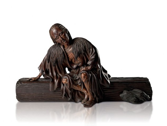 Velké vykuřovadlo, Japonsko, 19. stol., řezba v tvrdém dřevě, 31 x 55 cm,  cena: 297 600 Kč