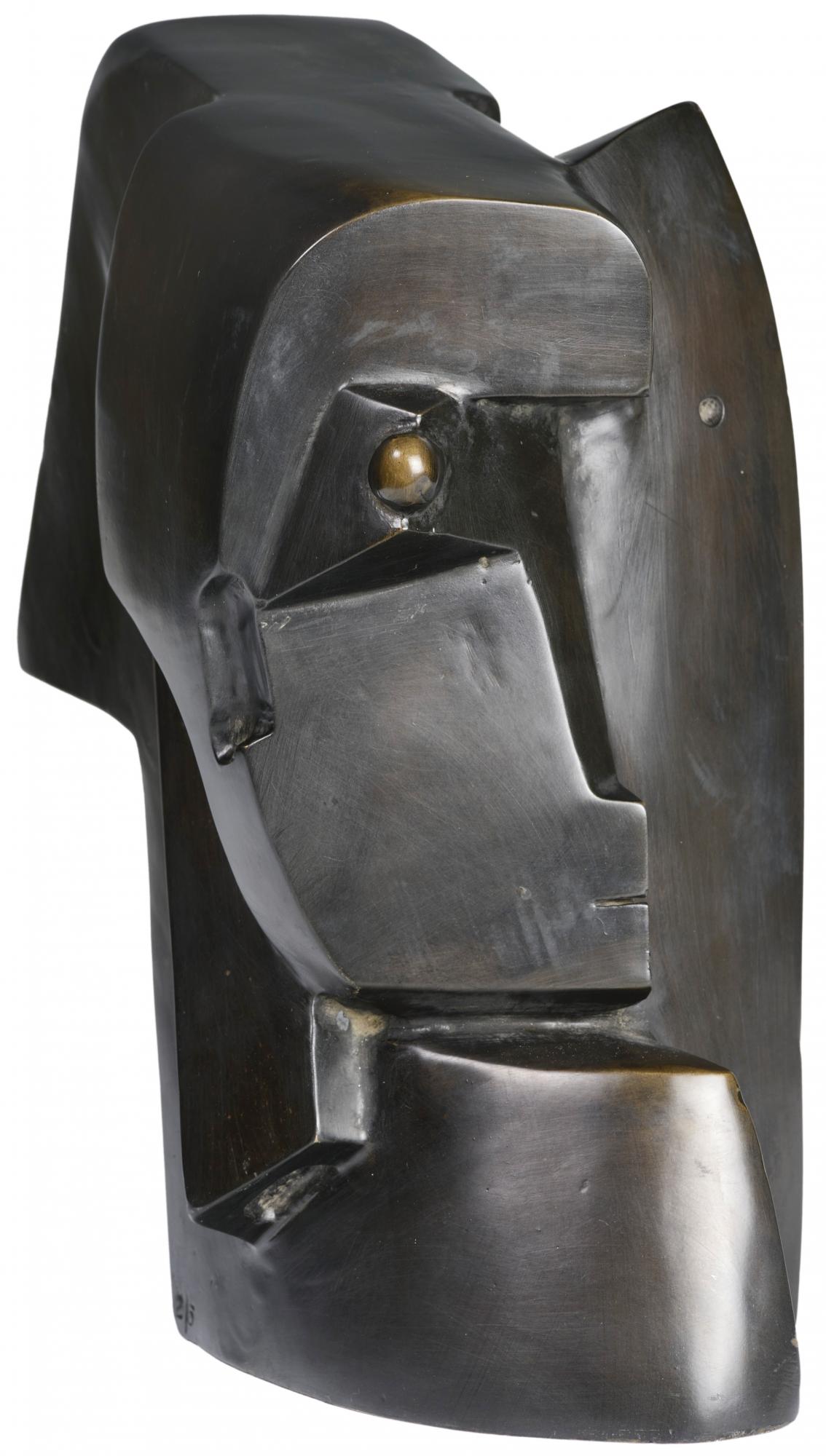 Otto Gutfreund: Hlava ženy bronz / výška 26,5 cm cena: 919 080 Kč / European Arts, 6. 3. 2016