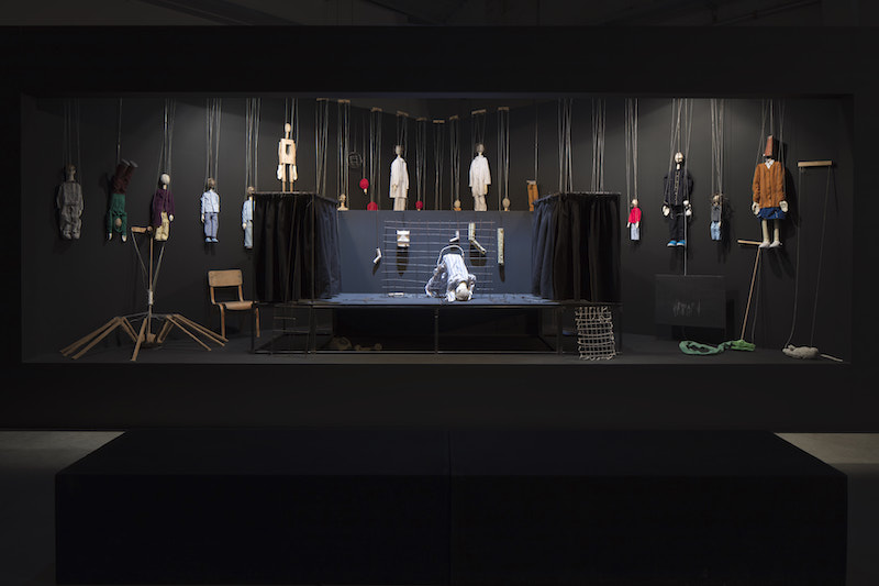 Eva Kot’átková: The Dream Machine is Asleep, pohled do výstavy, Pirelli HangarBicocca, Milan, 15. 2.–22. 7. 2018, foto: Agostino Osio