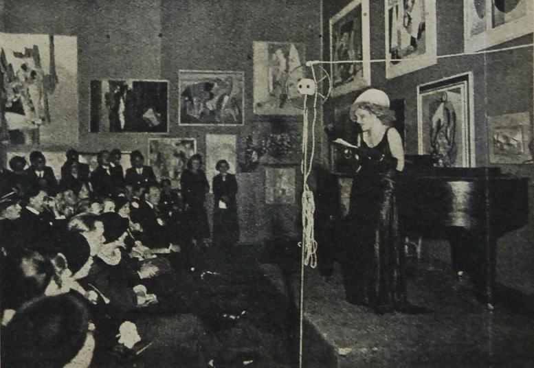 Zahájení výstavy Poesie 1932 v Mánesu, Jiřina Šejbalová recituje